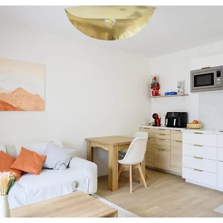 Daire 3 Pieces, Proche De Paris Terrasse Romainville